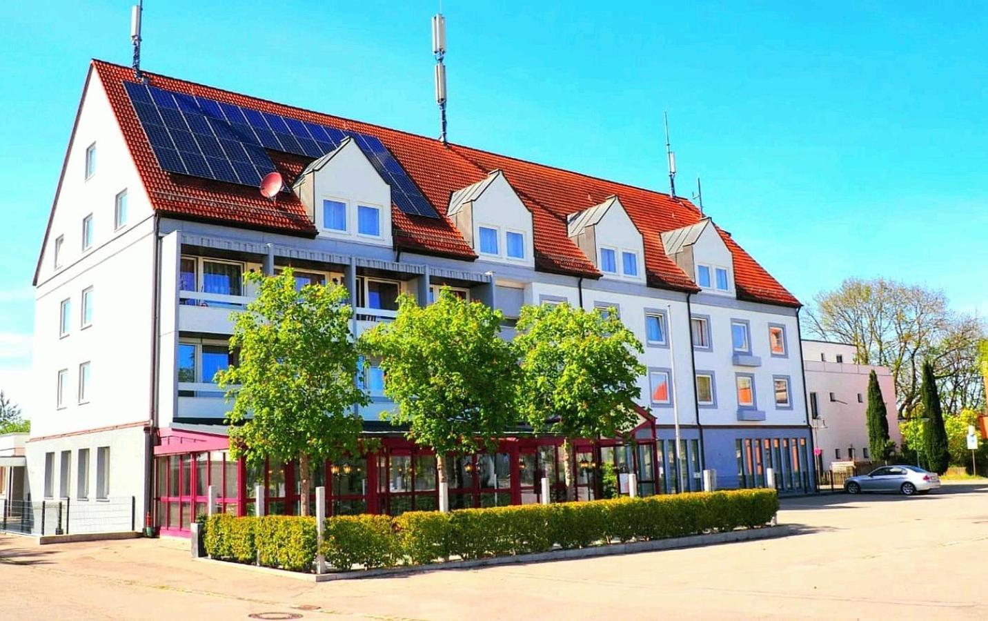 Hotel Krone Königsbrunn Kültér fotó