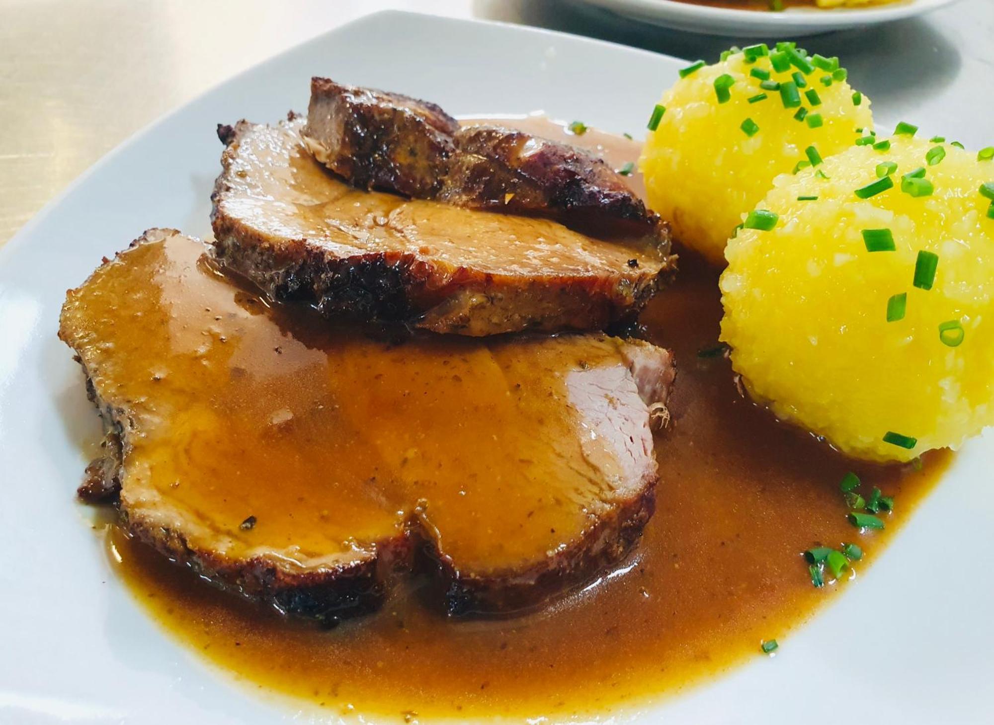 Hotel Krone Königsbrunn Kültér fotó