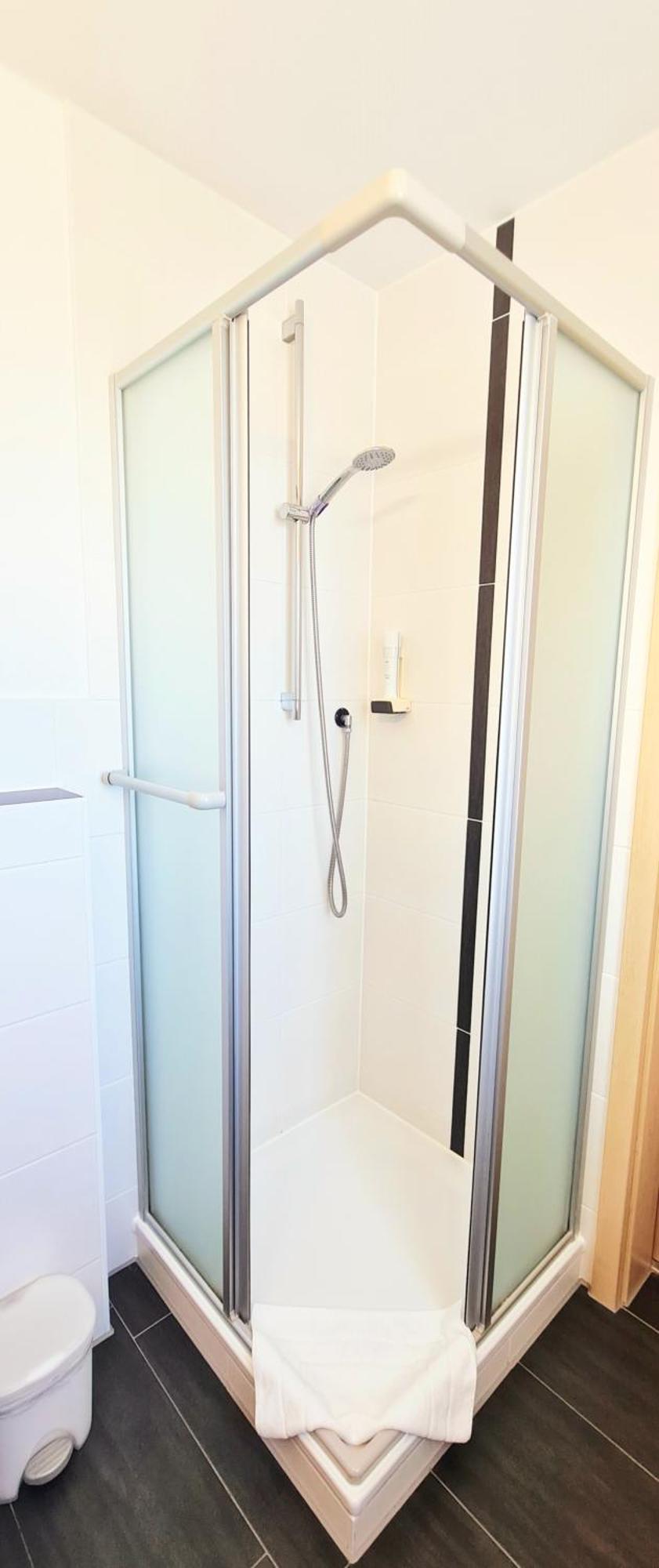 Hotel Krone Königsbrunn Kültér fotó