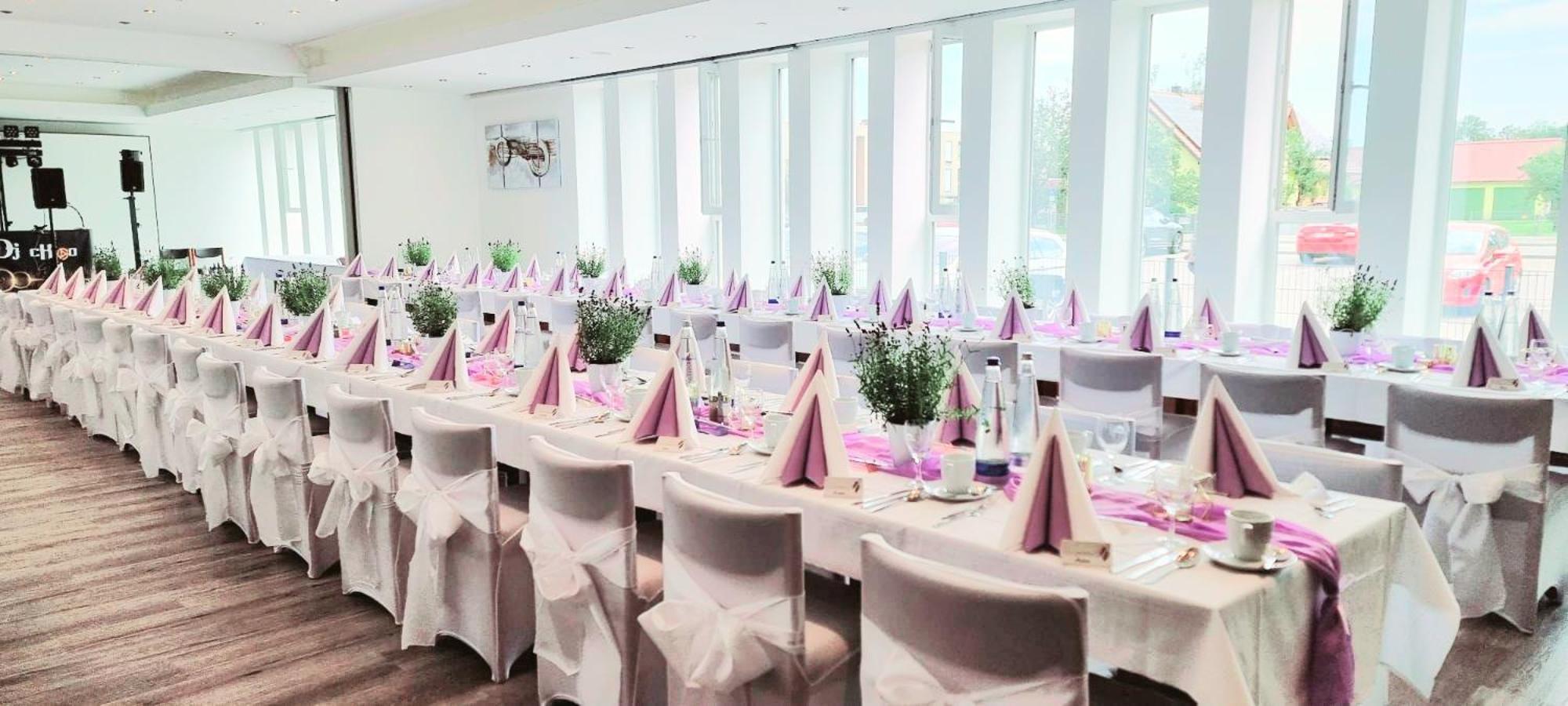 Hotel Krone Königsbrunn Kültér fotó