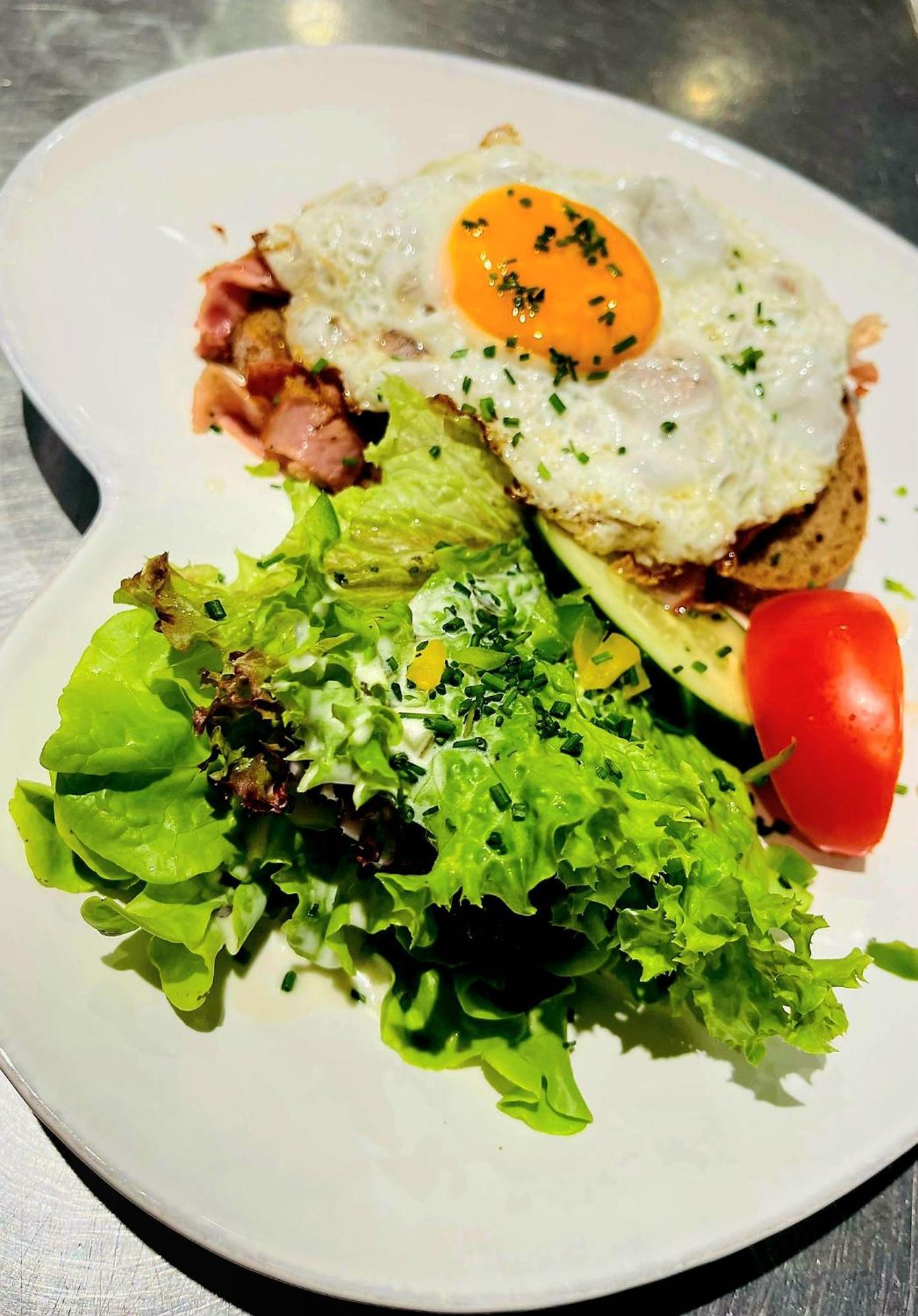Hotel Krone Königsbrunn Kültér fotó